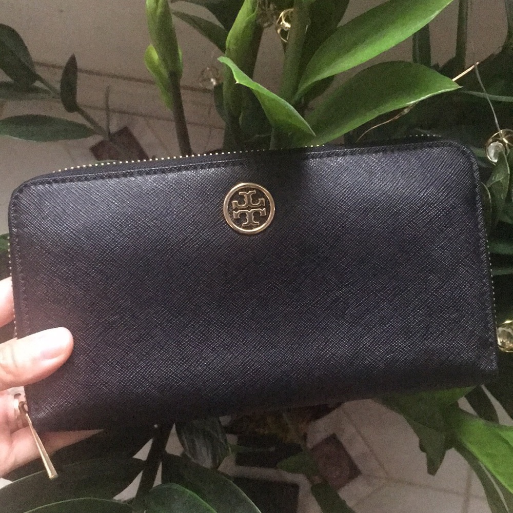 Tory Burch wallet